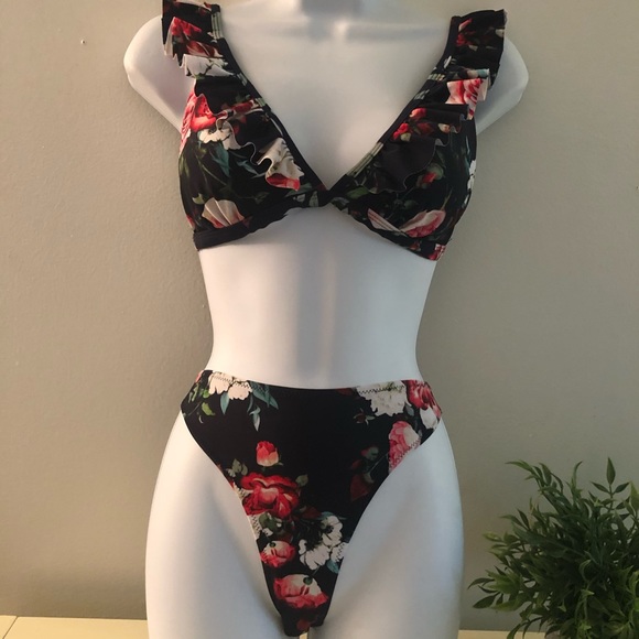 CUPSHE Navy -Floral Ruffle Bikini - Picture 5 of 16